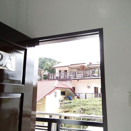 Chelle's Apartelle - Inn El Nido Extérieur photo