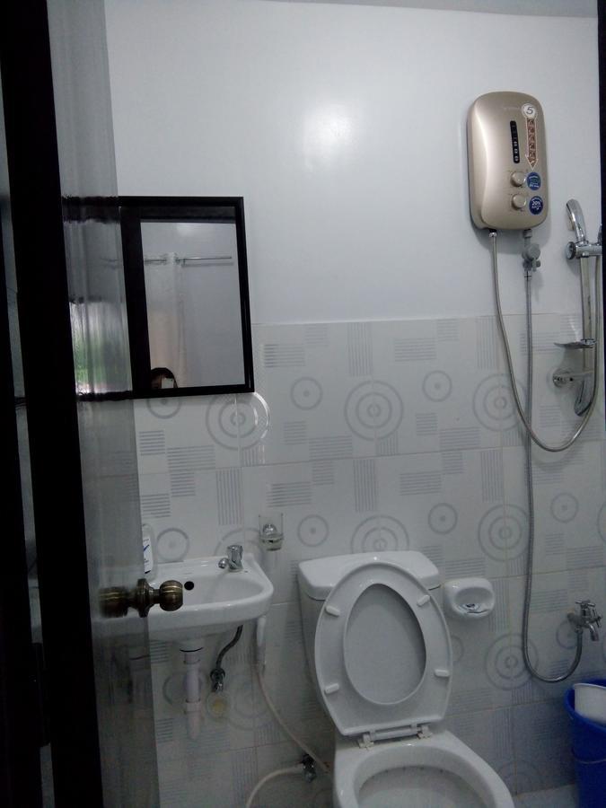Chelle's Apartelle - Inn El Nido Extérieur photo